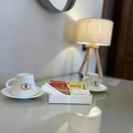 לינה וארוחת בוקר Terrazzo Del Borgo 4*